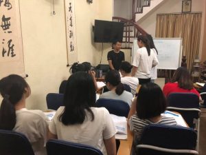 Giờ học thực hành với giáo viên Trung Quốc của trung tâm ngoại ngữ Gia Hân